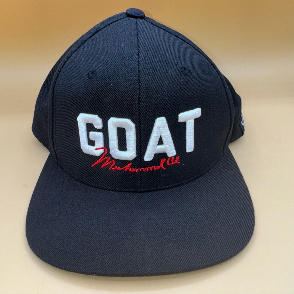 Contenders Muhammad Ali‎ GOAT Snapback Black Cap, EUC